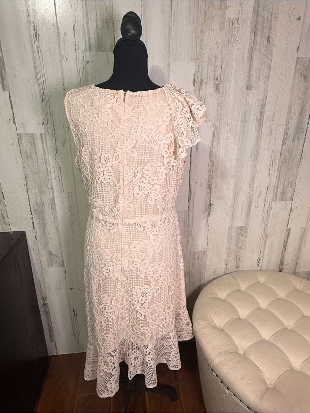 Donna Karan New York Blush Lace Ruffle Midi Dress Size 10 - Picture 9 of 12
